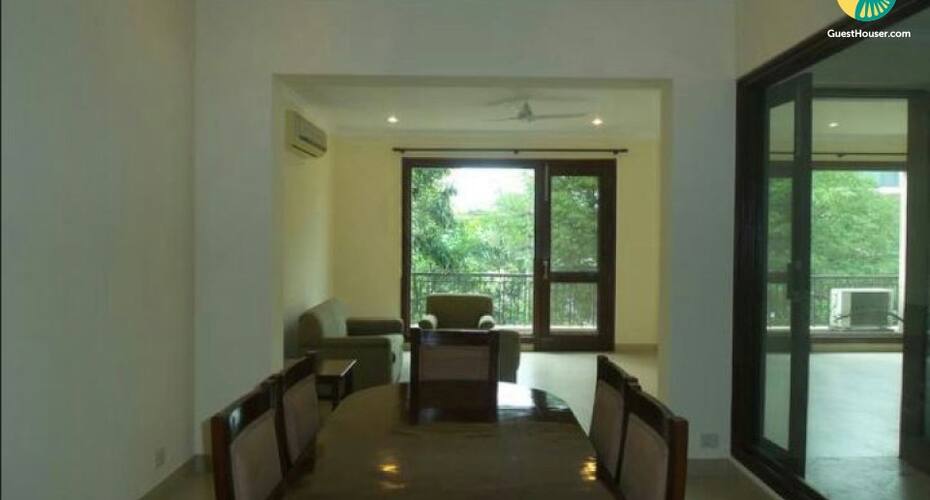 A Well furnished 3 Bedroom Apartment, New Delhi 2